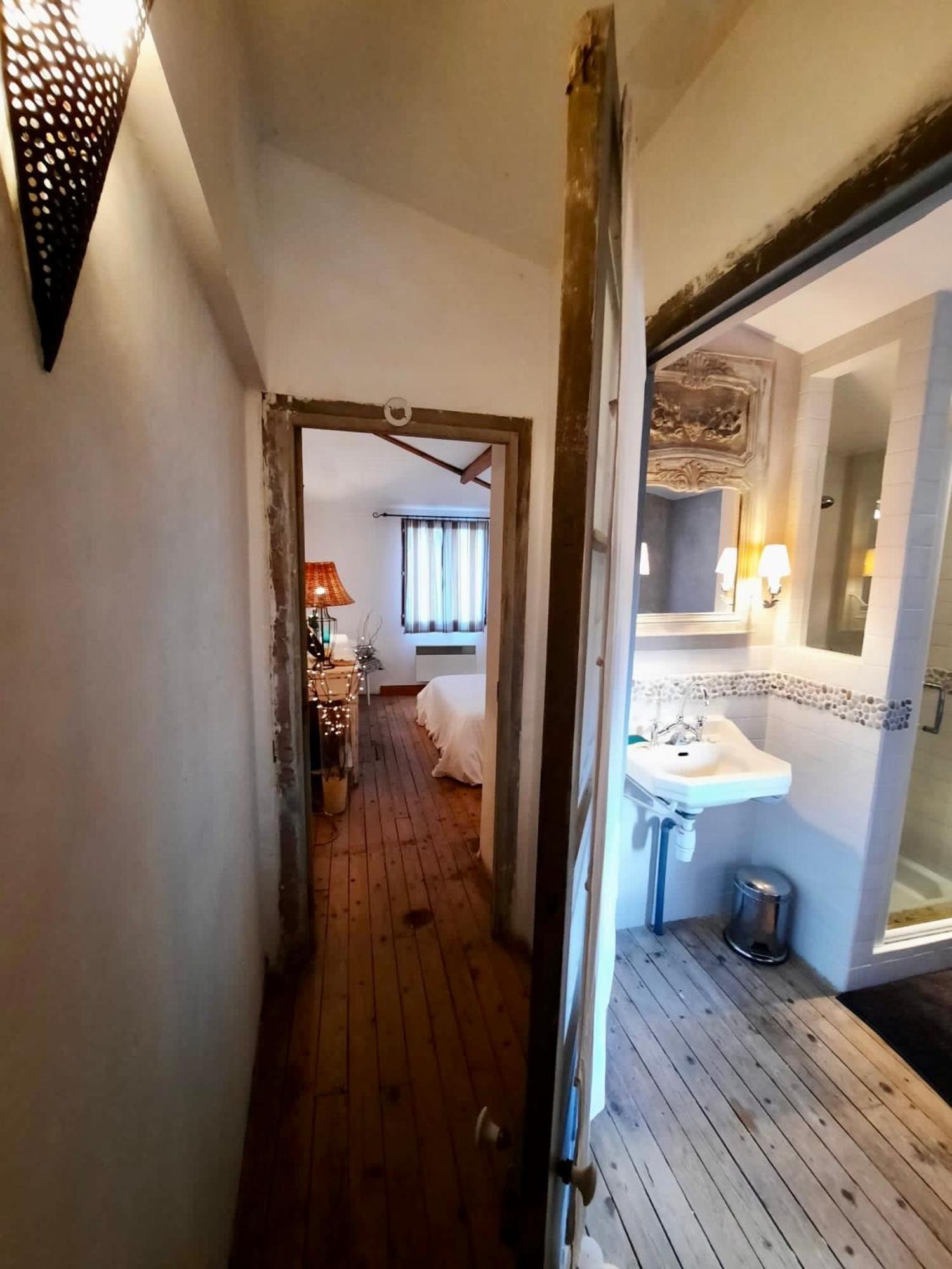 Bed and Breakfast Pierres Et Jardins Senlis  Exterior foto