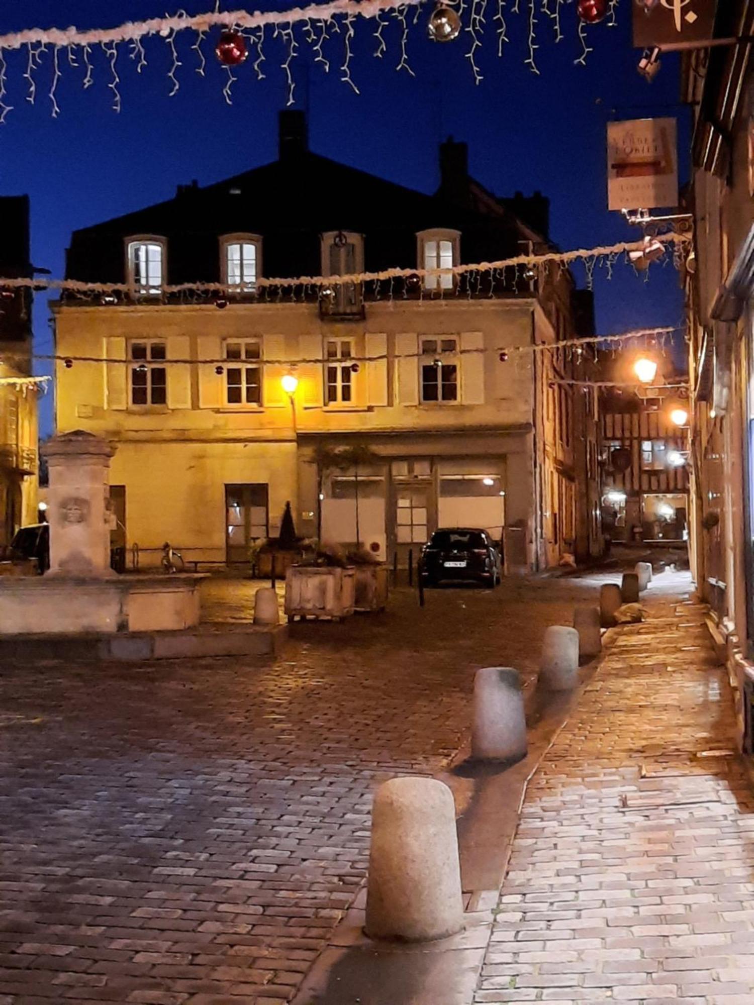 Bed and Breakfast Pierres Et Jardins Senlis  Exterior foto
